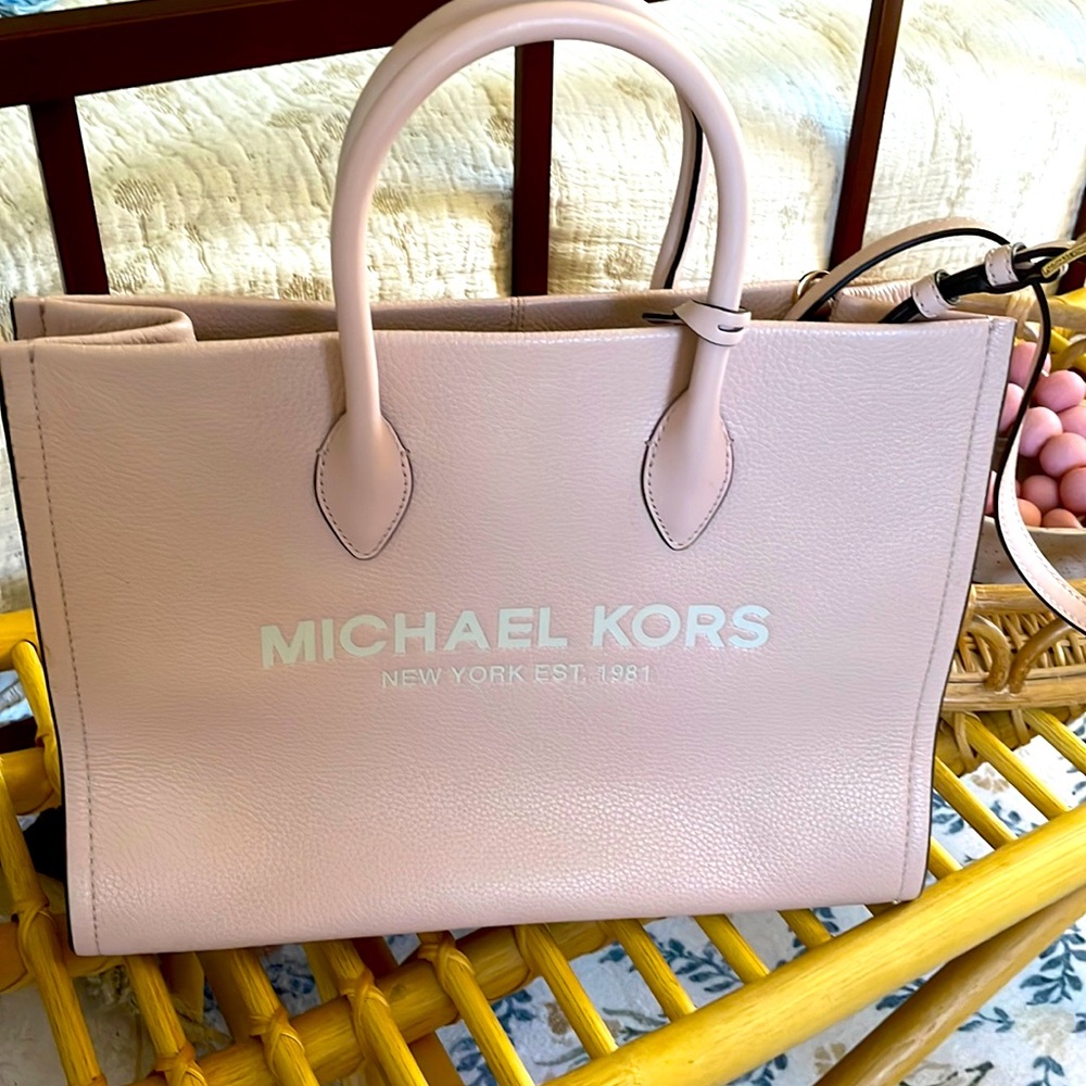 Michael Kors light pink tote